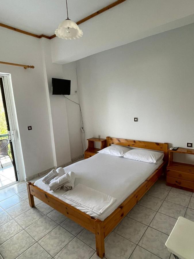Sunshine Apartments And Rooms Nikiana Esterno foto