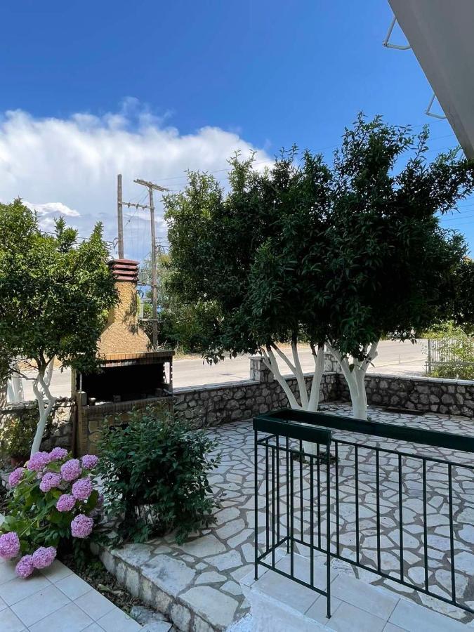 Sunshine Apartments And Rooms Nikiana Esterno foto