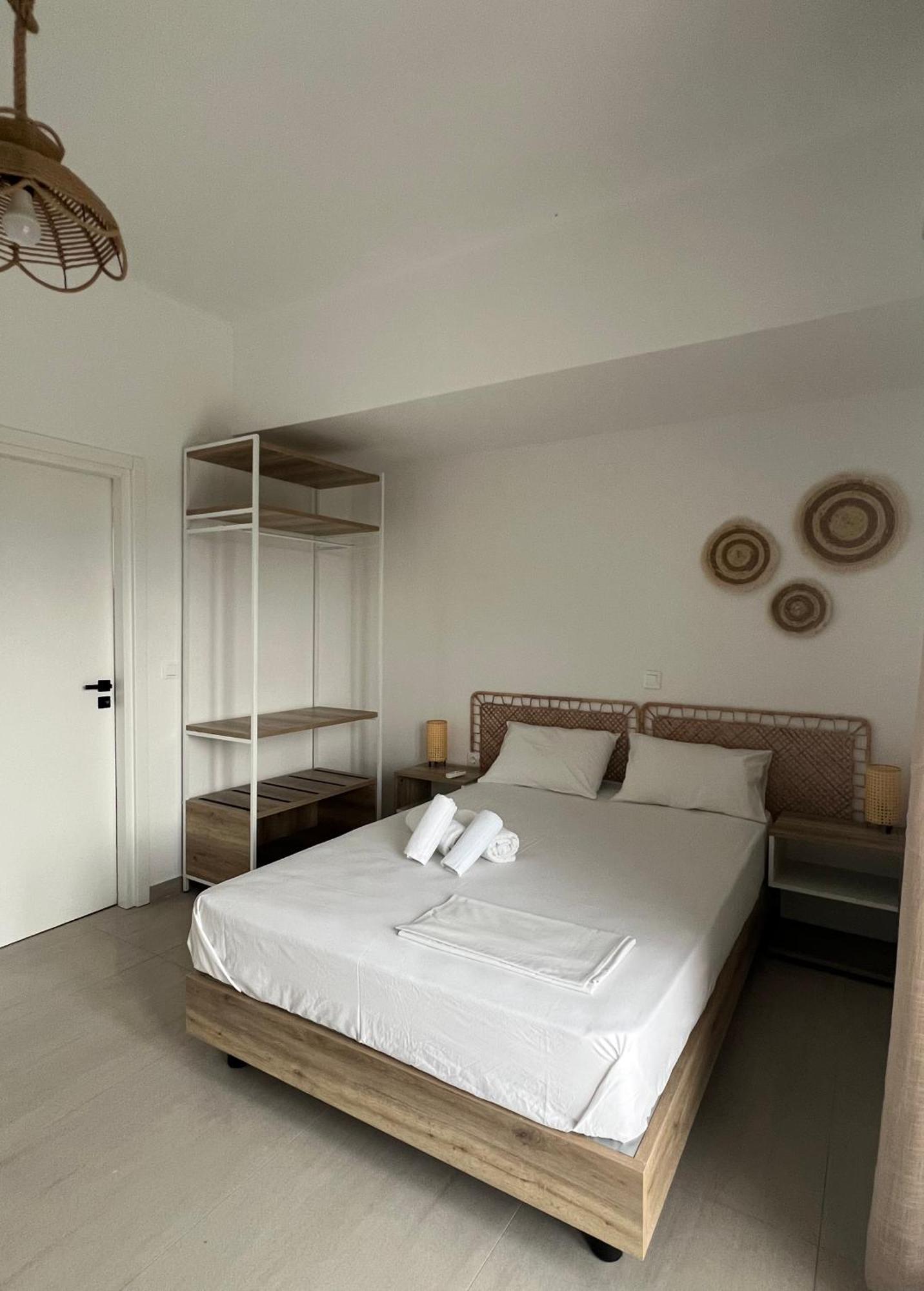 Sunshine Apartments And Rooms Nikiana Esterno foto